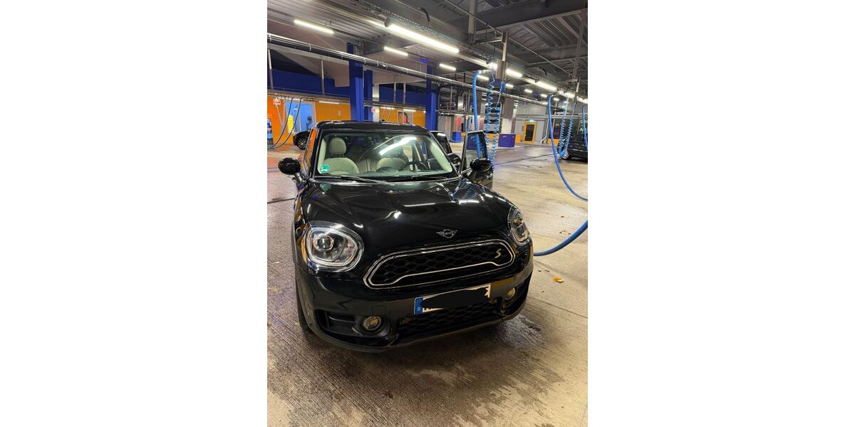 Mini Cooper SE Countryman 109.000 km 18.500 &euro; Bad Aibling 83043
