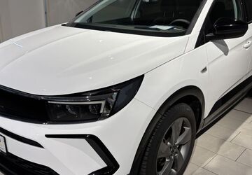 Opel Grandland (X) 25.353 km 23.990 &euro; Wilhelmshaven 26389