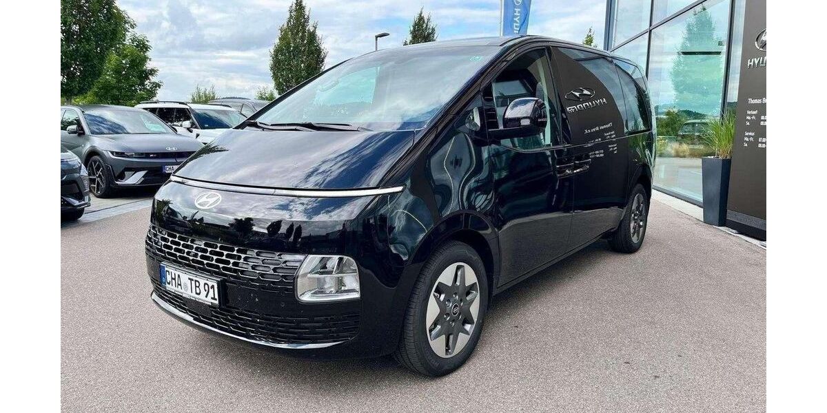 Hyundai STARIA 11.000 km 49.690 &euro; Cham 93413