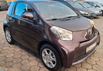 Toyota IQ 147.000 km 6.999 &euro; Stapelfeld 22145
