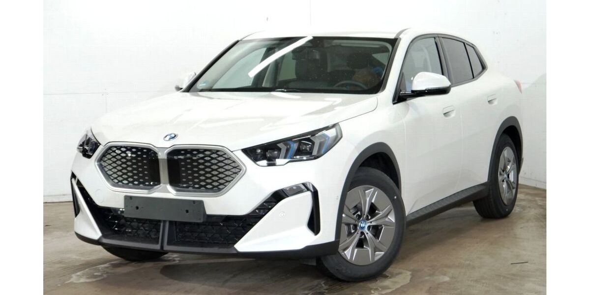 BMW iX2 9.400 km 39.390 &euro; Böblingen 71032