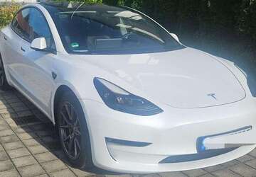 Tesla Model 3 63.000 km 28.900 &euro; München 81539