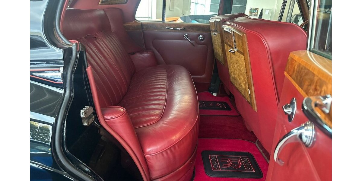 Rolls Royce Silver Cloud III 6.2 |Schwarz-Rot|Classic Data 2| 112.506 km 42.999 &euro; Mainz-Kostheim 55246