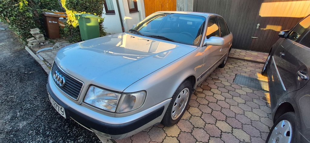 Audi 100 204.000 km 2.500 &euro; Rosengarten 74538