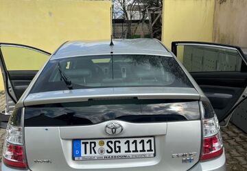 Toyota Prius 78.000 km 7.499 &euro; Trier 54295