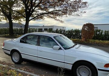 BMW 750 307.800 km 11.999 &euro; Pfullingen 72793