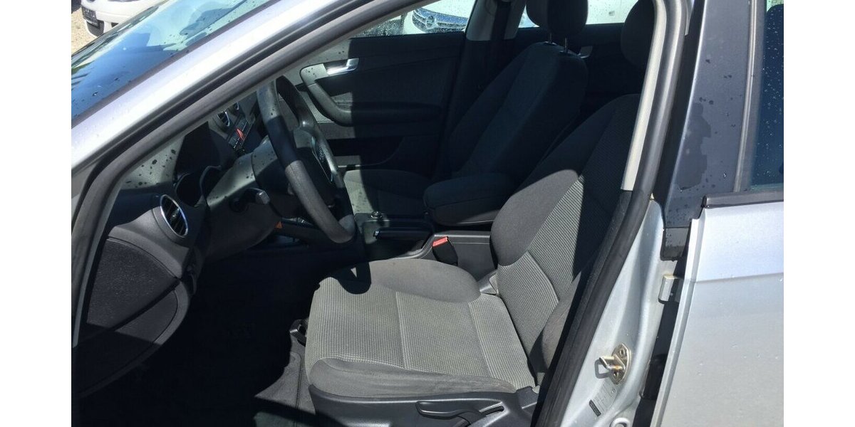 Audi A3 Sportback,Klima,Alu,PDC, Sitzheiz,Tüv Neu! 192.000 km 4.990 &euro; Himmelkron 95502