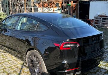 Tesla Model 3 97.000 km 24.800 &euro; Stuttgart 70374