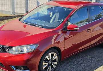Nissan Pulsar 93.000 km 8.999 &euro; Mannheim 68219