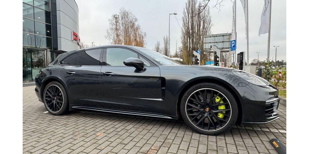 Porsche Panamera 81.000 km 91.900 &euro; Berlin 10115
