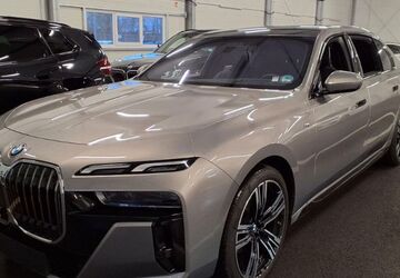 BMW 740 8.248 km 97.300 &euro; Hamburg 21073