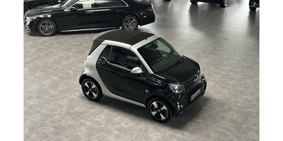 Smart ForTwo EQ CABRIO EXCLUSIVE-22KW-RÜCKFAHRKAMERA! 13.660 km 18.249 &euro; Groß-Umstadt 64823