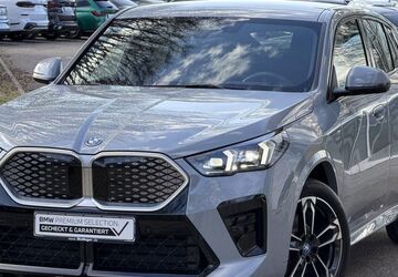 BMW iX2 16.516 km 45.890 &euro; Essingen 73457