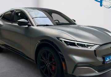 Ford Mustang Mach-E 41.438 km 36.990 &euro; Husum 25813