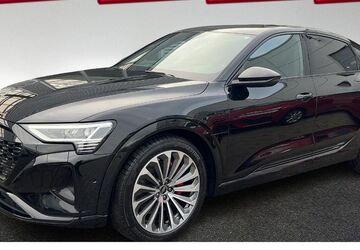 Audi Q8 e-tron 61.102 km 44.450 &euro; Hamburg 22529