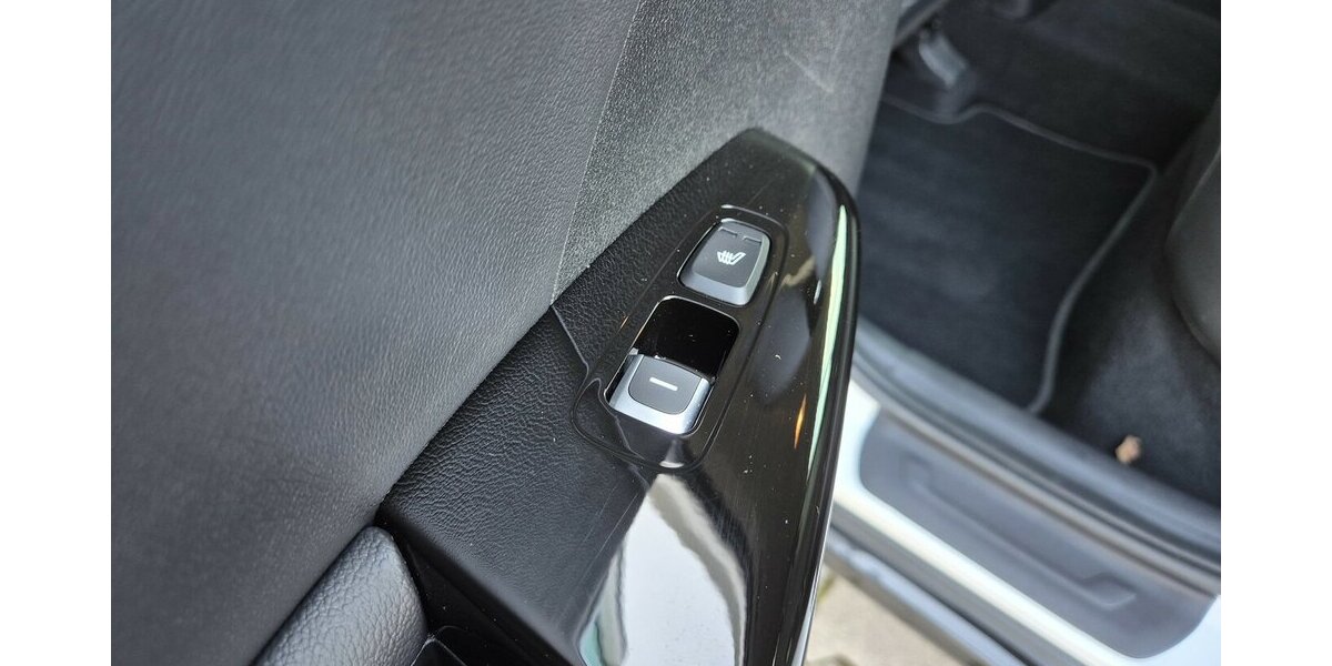 Kia Sportage Black Edition 4WD 28.421 km 24.890 &euro; Rodgau 63110