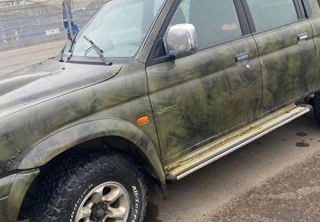 Mitsubishi L200 223.000 km 3.699 &euro; berlin 13089