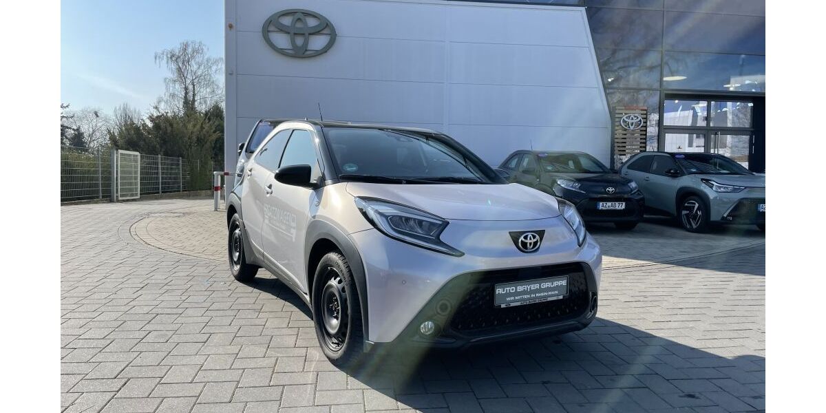 Toyota Aygo (X) 3.600 km 23.490 &euro; Wiesbaden 65203