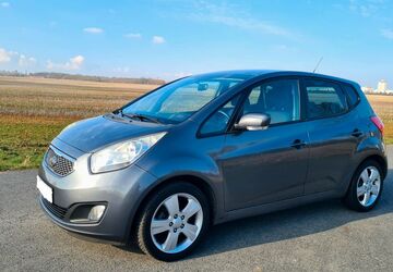 Kia Venga 102.100 km 5.400 &euro; Berlin 12249