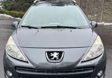 Peugeot 207 196.000 km 2.500 &euro; Girkenroth 56459