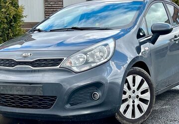 Kia Rio 483.738 km 2.500 &euro; Gelsenkirchen 45884