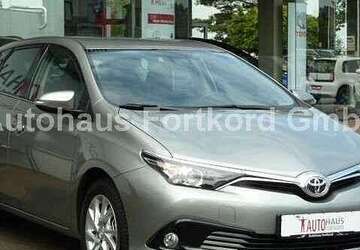 Toyota Auris 84.980 km 14.800 &euro; Bielefeld 33689