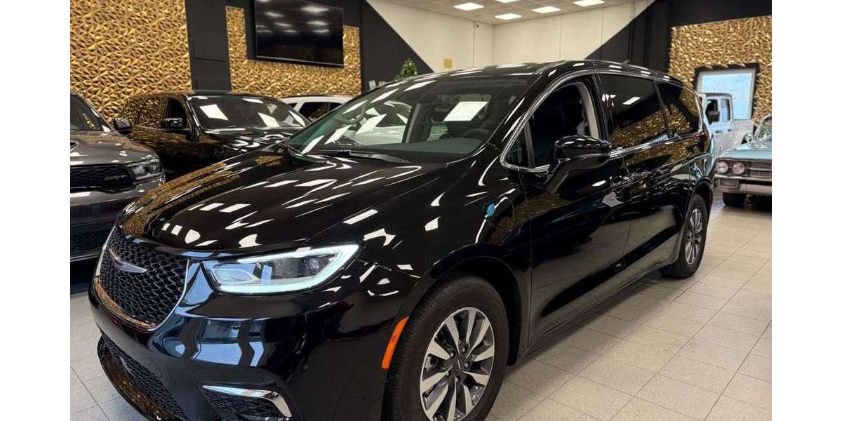 Chrysler Pacifica 10.000 km 47.900 &euro; Wedemark 30900