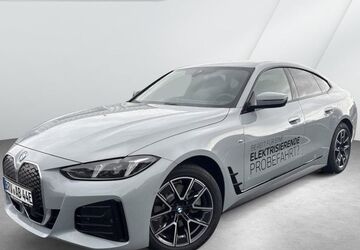 BMW i4 3.802 km 56.990 &euro; Zeven 27404