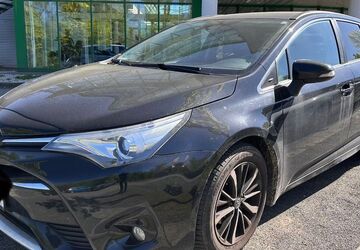 Toyota Avensis 88.000 km 14.990 &euro; Leipzig 04347
