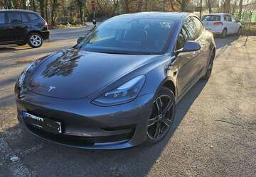 Tesla Model 3 46.000 km 26.500 &euro; Paderborn 33104