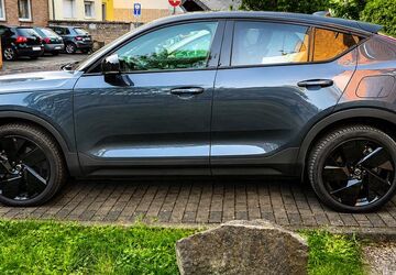 Volvo EC40 15.000 km 48.900 &euro; Köln 50735