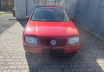 VW Bora 127.000 km 3.900 &euro; GELDERN 47608