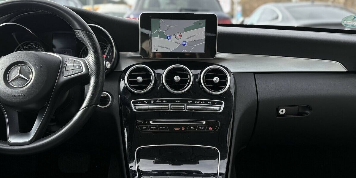 Mercedes-Benz C 220 D T BlueTec NAVI/PDC/SHZ/ACC/SPURHALTE/LED 99.900 km 17.900 &euro; Villingen-Schwenningen 78054