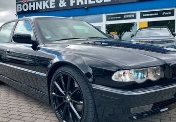 BMW 750 293.280 km 27.999 &euro; Leipzig 04328