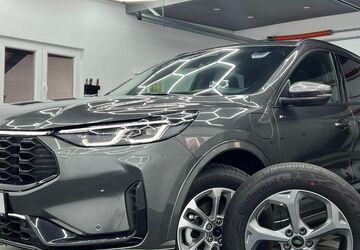 Ford Kuga 5.000 km 32.450 &euro; Altdorf 84032