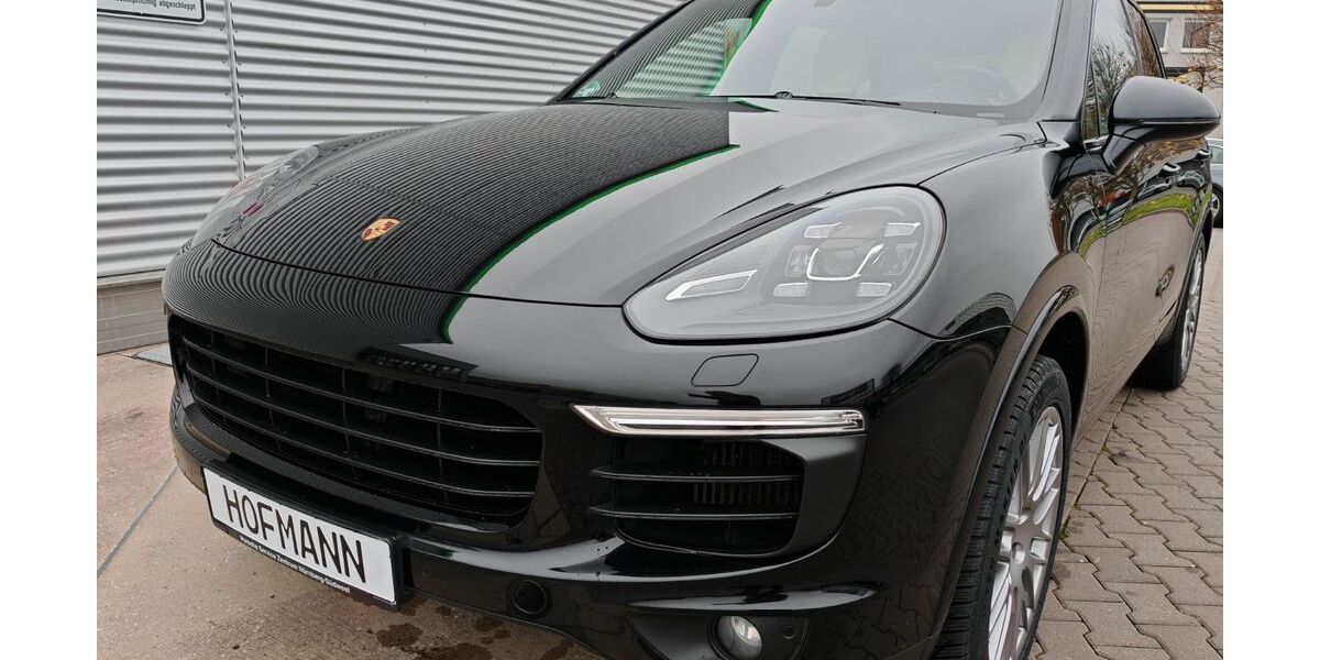 Porsche Cayenne 181.000 km 35.890 &euro; Nürnberg 90427