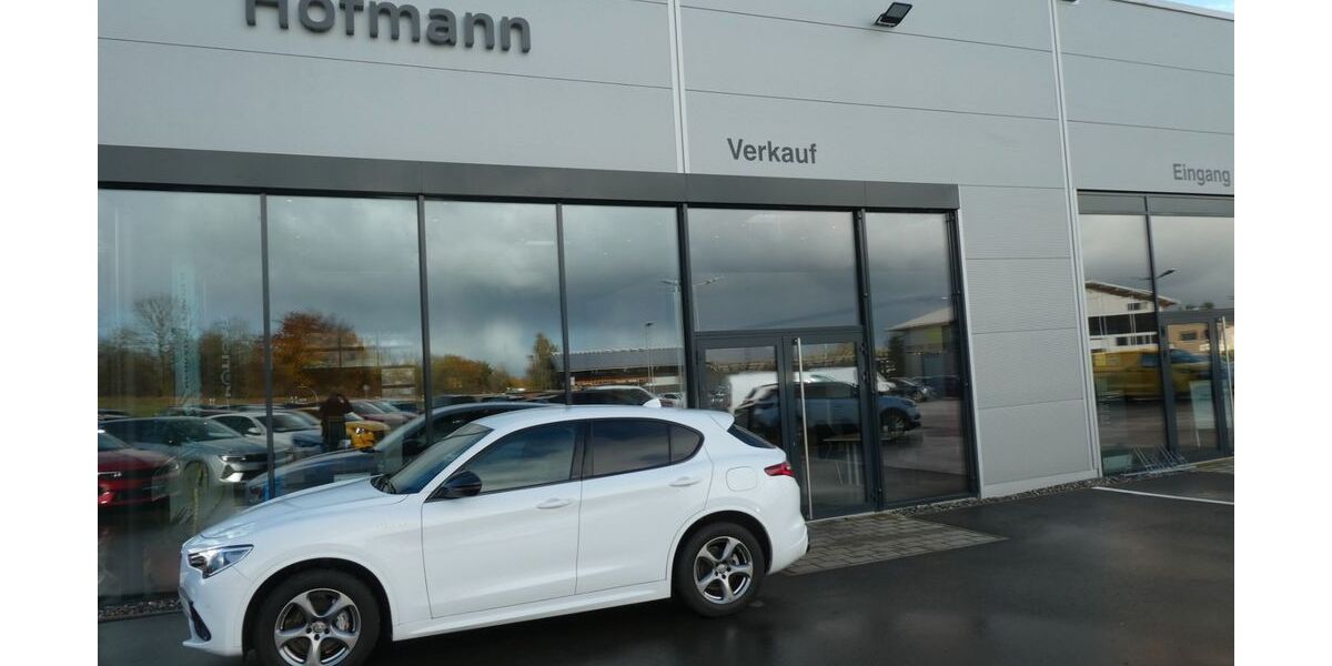 Alfa Romeo Stelvio 72.550 km 29.950 &euro; Bad Saulgau 88348