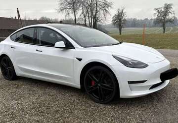 Tesla Model 3 59.900 km 28.900 &euro; Simbach am inn 84359
