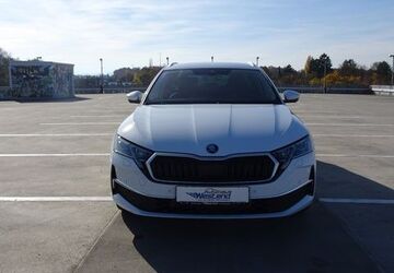 Skoda Octavia 2.500 km 43.900 &euro; München 80686