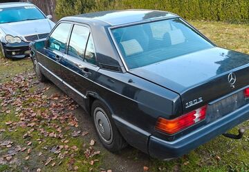 Mercedes-Benz 190 335.000 km 1.900 &euro; Moos 78345