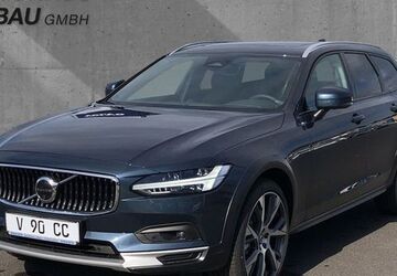 Volvo V90 Cross Country 30.400 km 66.890 &euro; Löbau 02708
