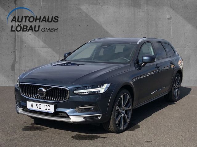 Volvo V90 Cross Country 30.400 km 66.890 &euro; Löbau 02708