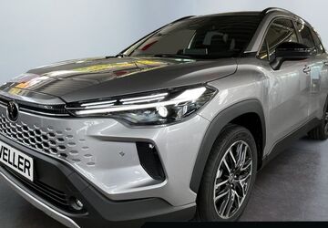 Toyota Corolla Cross 2.500 km 38.990 &euro; Herford 32049