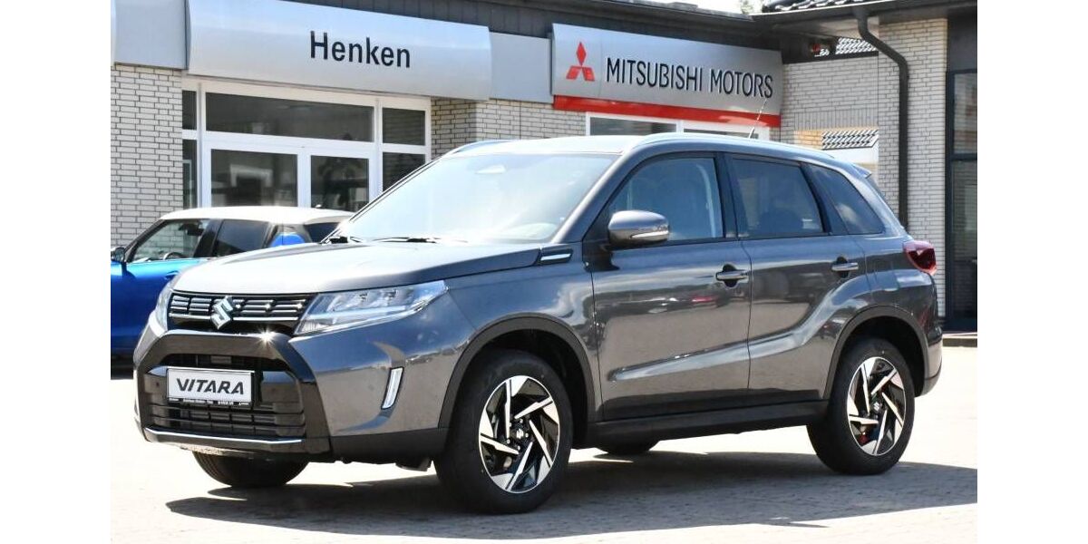Suzuki Vitara 2.352 km 25.890 &euro; Treia 24896