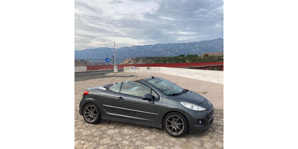 Peugeot 207 178.000 km 5.400 &euro; Leipzig 04347