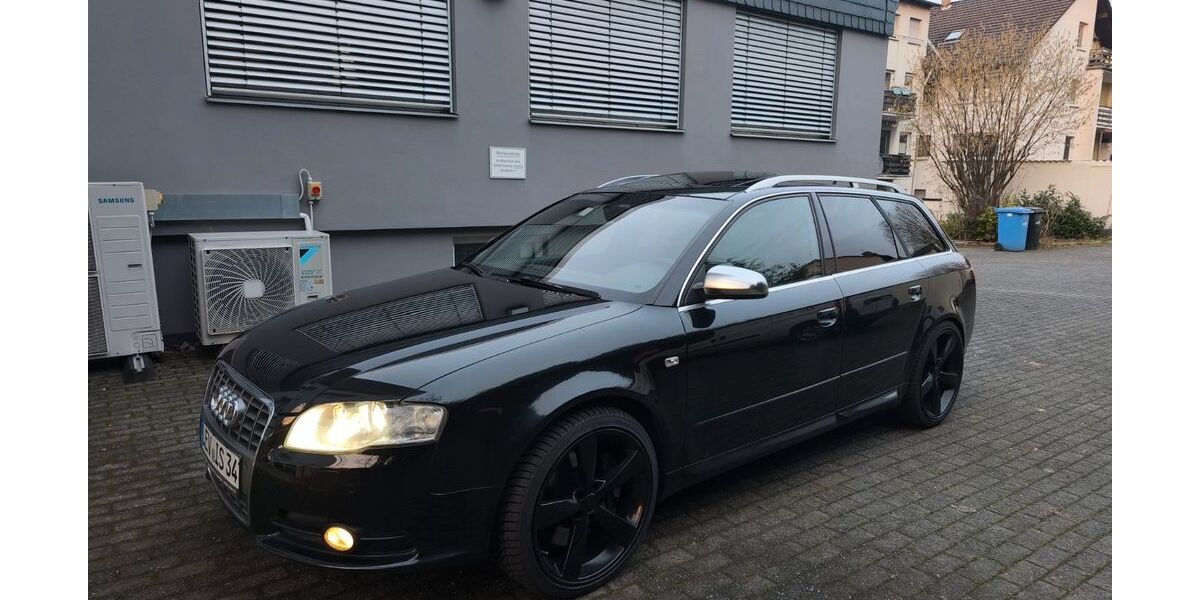 Audi quattro 211.645 km 11.500 &euro; LEVERKUSEN 51381