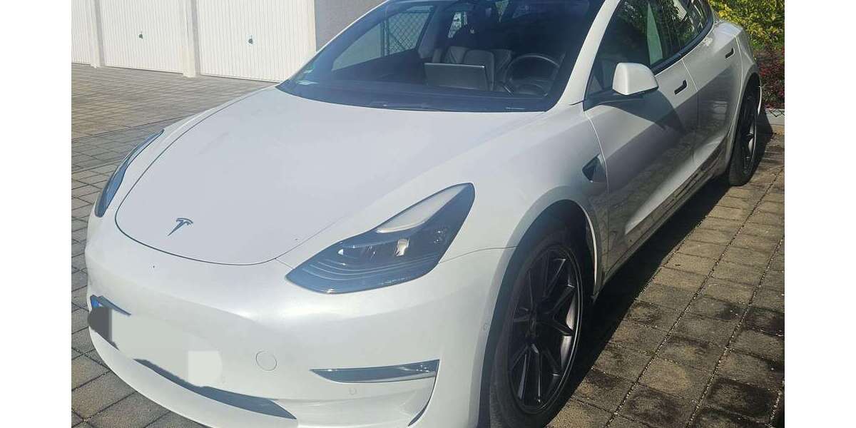 Tesla Model 3 64.500 km 28.900 &euro; München, Landeshauptstadt 81539