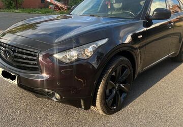INFINITI QX70 218.000 km 9.200 &euro; Berlin 13507