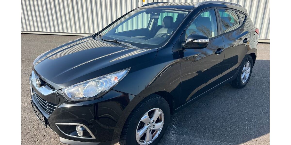 Hyundai ix35 181.000 km 5.990 &euro; Berlin 12057