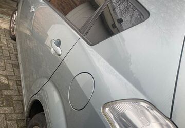 Toyota Avensis Verso 140.000 km 4.500 &euro; neuss 41460